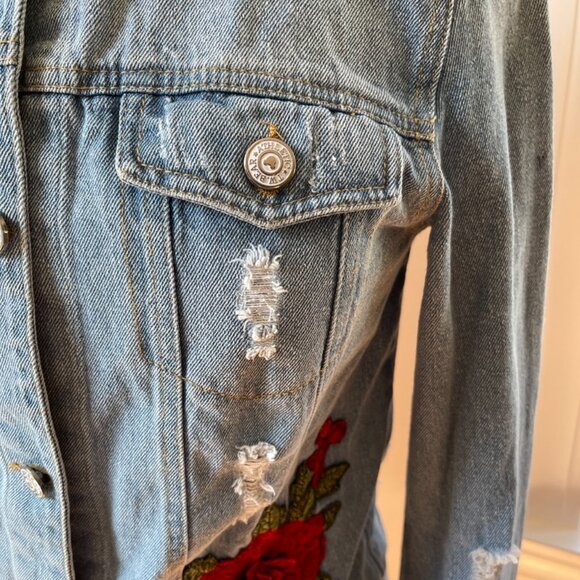 Elan Denim Jacket with Embroidered Floral Embellishments Size S - Picture 2 of 13